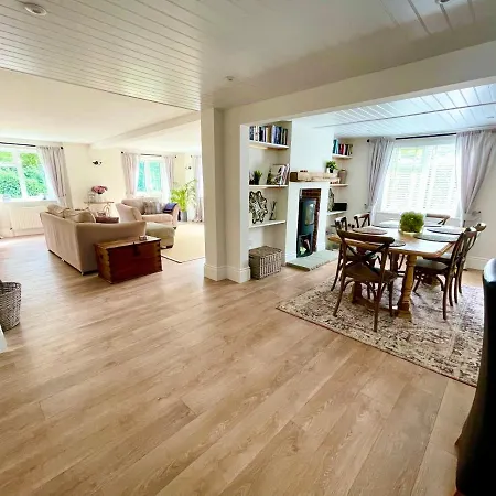 Seaside Spacious Cosy Cottage On The Edge Of The New Forest Lymington Exterior photo